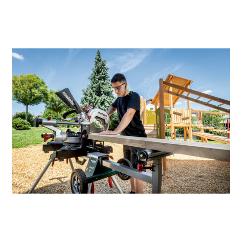 Scie à onglets sans fil Metabo KGS 18 LTX BL 305 avec fonction radiale
