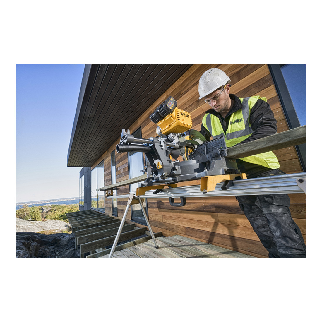 Scie à panneaux DEWALT 2x54V version de base DHS780N-XJ