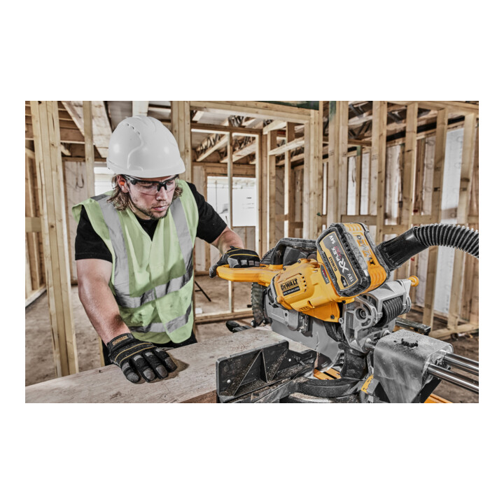 Scie à panneaux sans fil Dewalt 305mm 54V avec 2 batteries 54V / 162 Wh