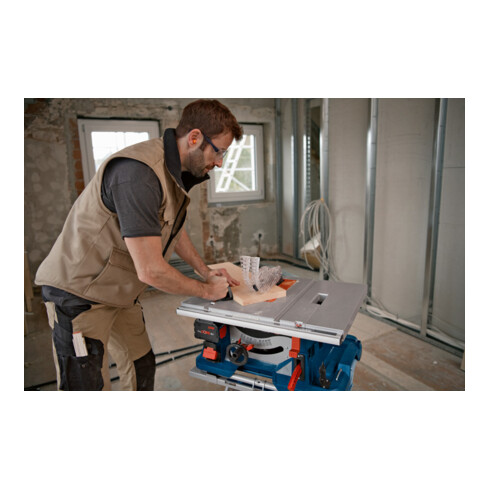 Scie à table sans fil Bosch BITURBO GTS 18V-216