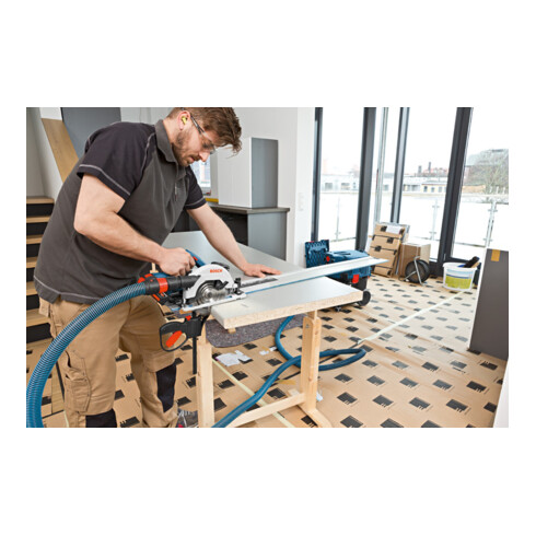 Scie circulaire à batterie Bosch GKS 18V-57 G avec 2 x 4,0 Ah batteries Li-Ion L-BOXX