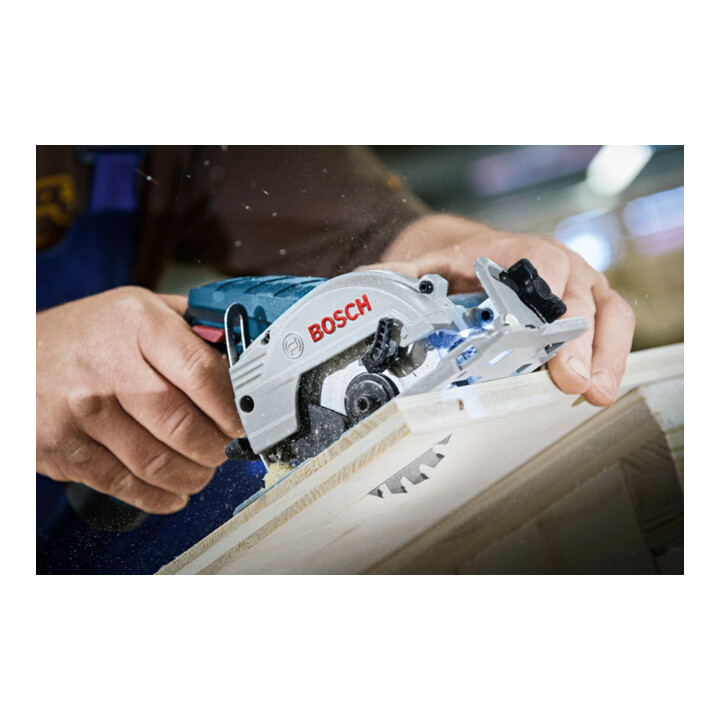 Scie circulaire électroportative sans fil BOSCH GKS1226 avec L-BOXX