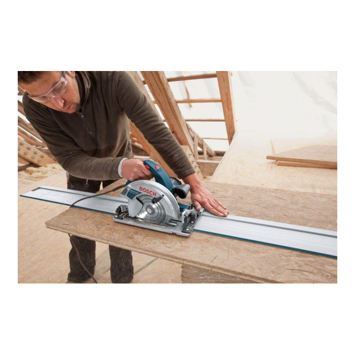 Scie circulaire portative Bosch GKS 65 GCE avec L-BOXX et rail de guidage