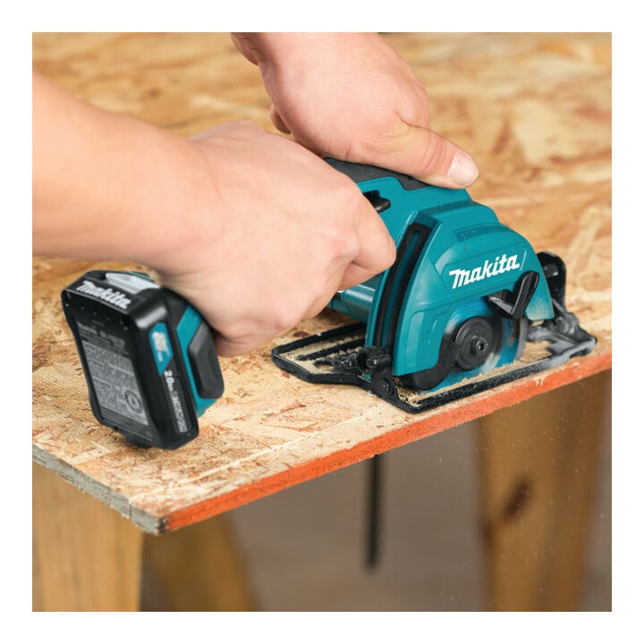 Scie circulaire portative sans fil Makita HS301DZ version solo