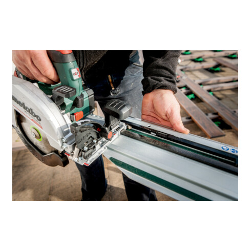 Scie circulaire portative sans fil Metabo KS 18 LTX 66 BL 18V avec batteries et chargeur, dans metaBOX 340