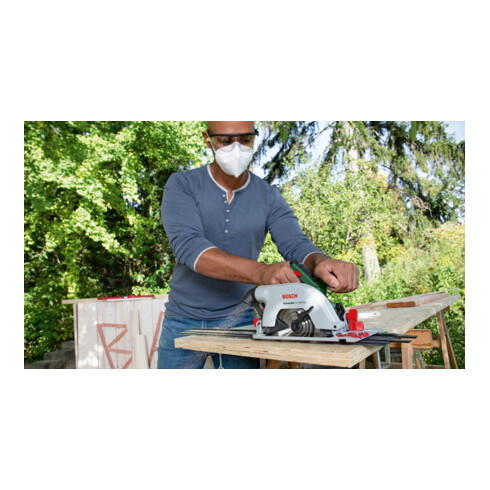 Scie circulaire sans fil UniversalCirc 18V-53 Bosch