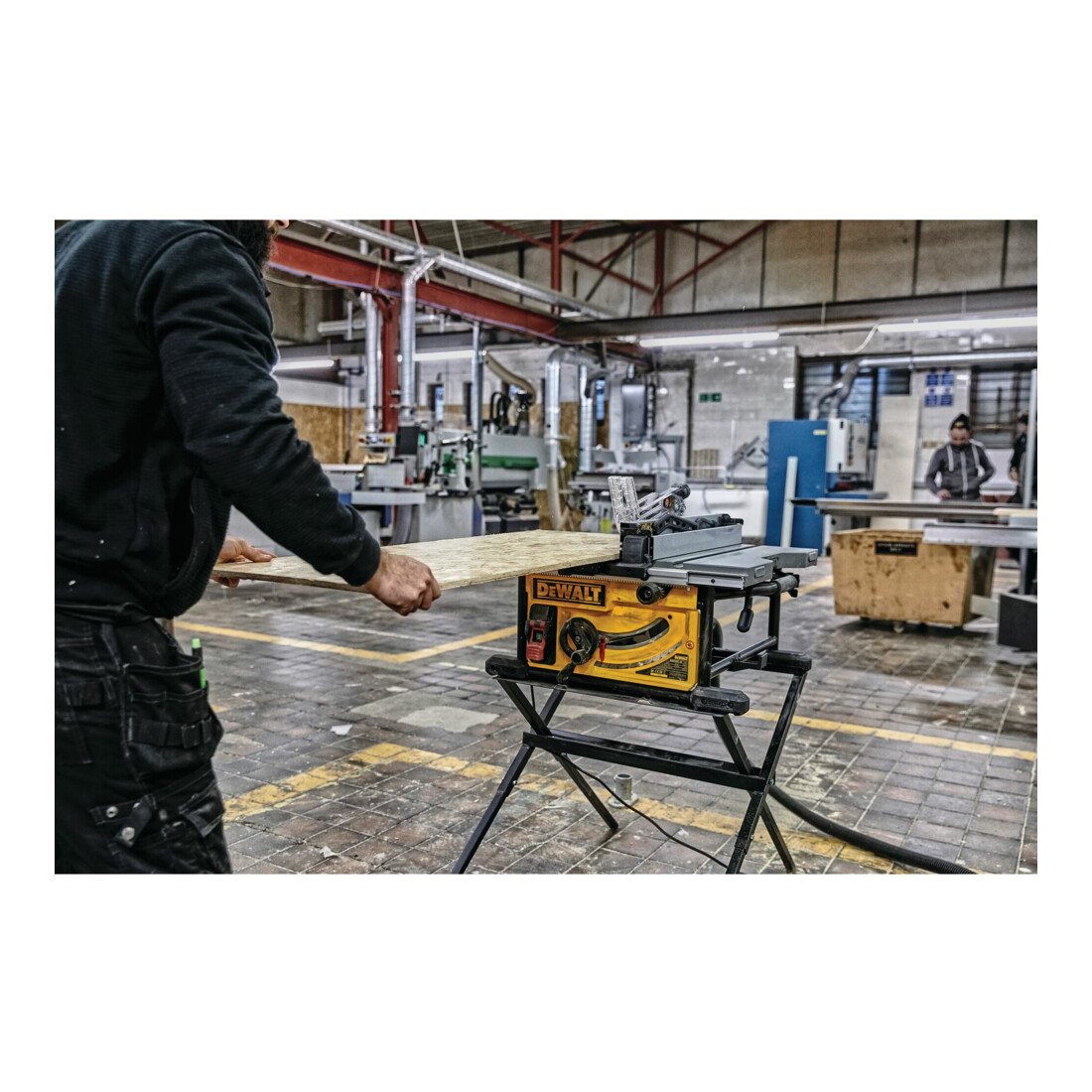 Scie circulaire sur table DEWALT 250 mm DWE7492-QS