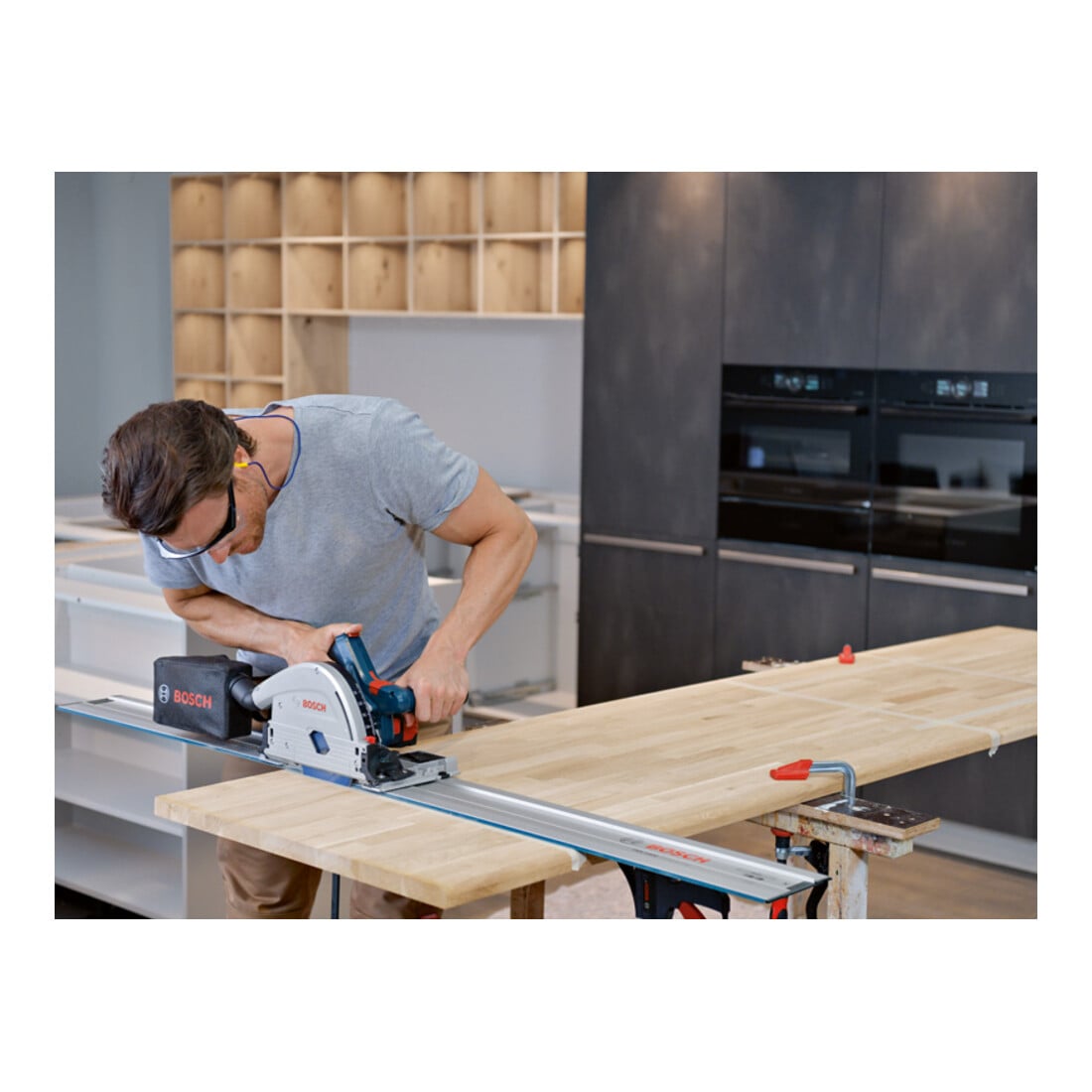 Scie plongeante sans fil Bosch BITURBO GKT 18V-52 GC