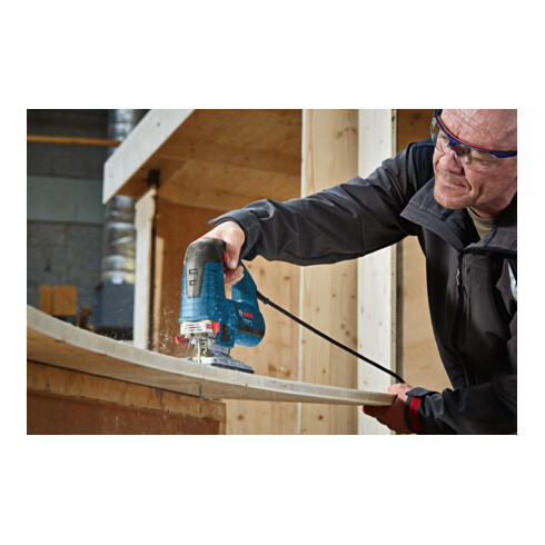Scie sauteuse Bosch GST 160 BCE