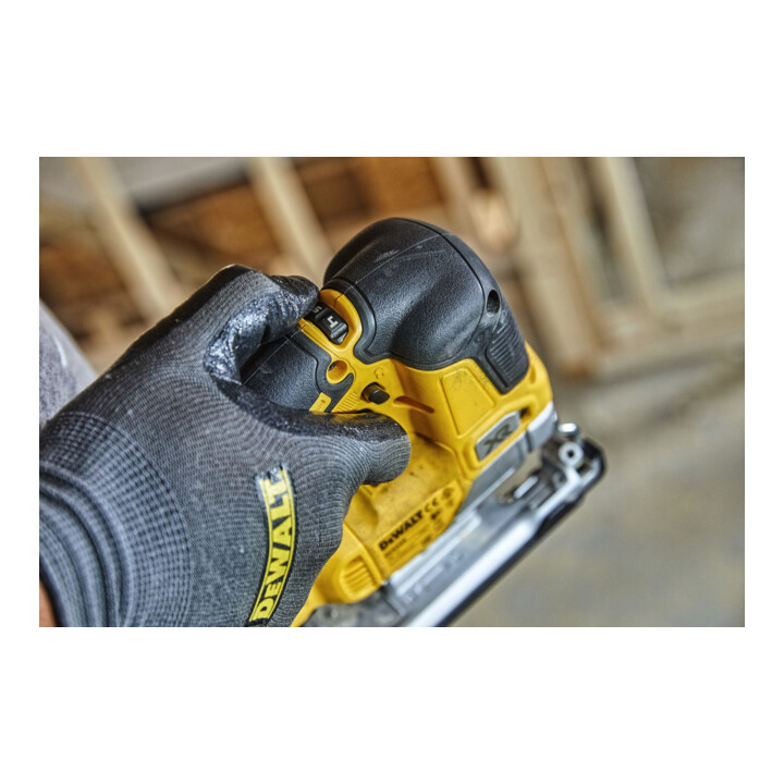 Scie sauteuse sans fil à course pendulaire DEWALT DCS334NT-XJ