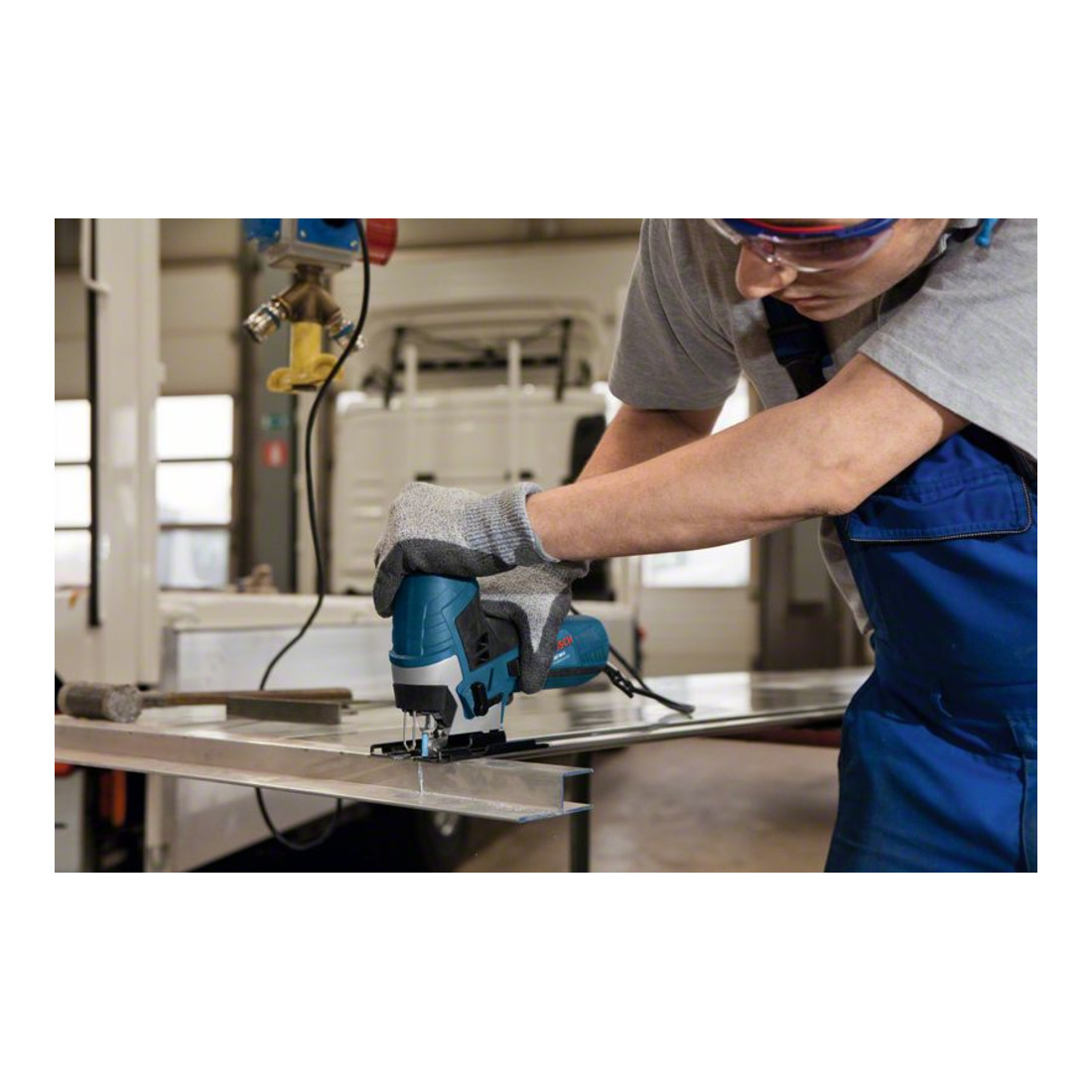 Bosch Seghetto alternativo GST 90 E con 1 x lama T 144 D