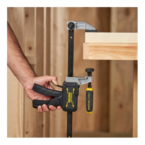 Serre-joint à une main Stanley FatMax Hybrid 300mm