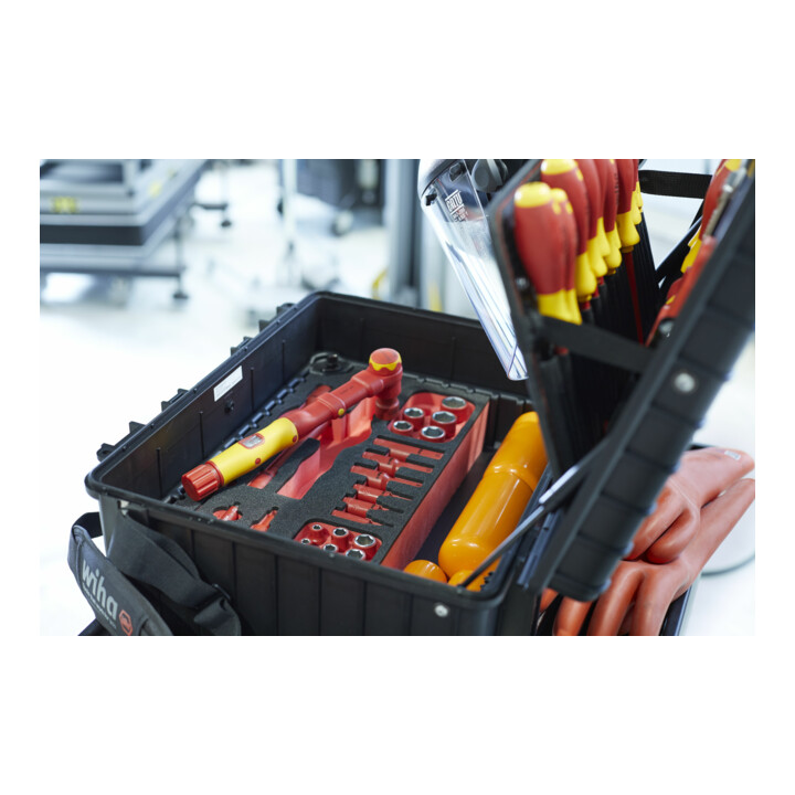 Set d'outils Wiha XL eMobility 77 pces (44198)