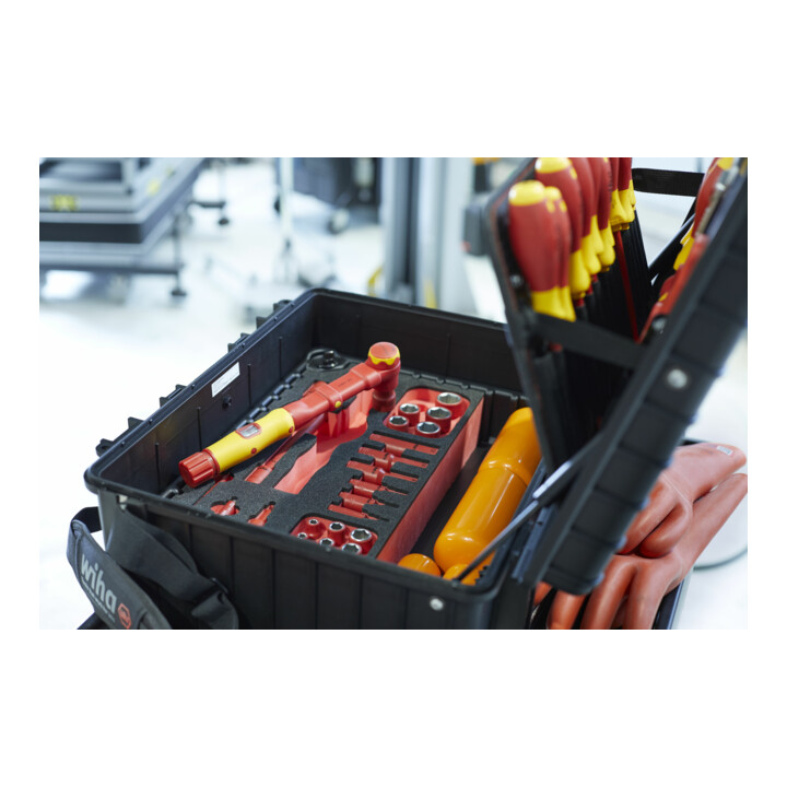 Set d'outils Wiha XL eMobility 77 pces (44198)