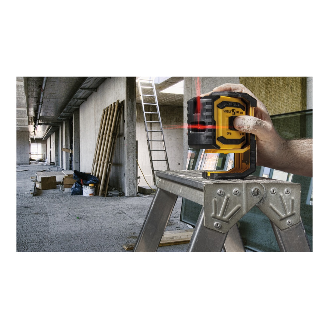 STABILA Kreuzlinien-Lot-Laser LAX 300 4-teiliges Set