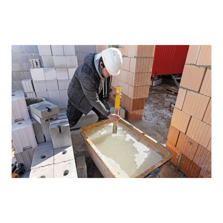STABILA Niveau numérique TECH 196 DL, 122 cm, étanche IP67, 2 écrans, sans calibration, modes °, %, mm/m, in/ft, étui