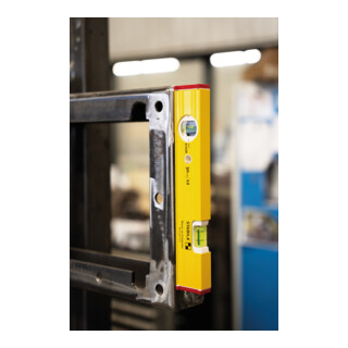 STABILA PRO SET 80 ASM, 4-teiliges Magnet-Wasserwaagen-Set: 120 cm / 60 cm / 30 cm / Tasche, verstärktes Alu-Profil, extrastarkes Seltenerd-Magnetsystem, integrierte Rutsch-Stopper, Made in Germany