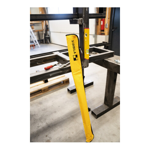 STABILA PRO SET 80 ASM, set de 4 niveaux à bulle magnétiques : 120 cm / 60 cm / 30 cm / poche, profilé en aluminium renforcé, système d'aimants aux terres rares extra-forts, antidérapants intégrés, fabriqué en Allemagne