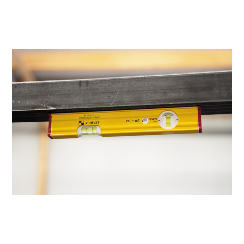 STABILA PRO SET 80 ASM, set de 4 niveaux à bulle magnétiques : 120 cm / 60 cm / 30 cm / poche, profilé en aluminium renforcé, système d'aimants aux terres rares extra-forts, antidérapants intégrés, fabriqué en Allemagne