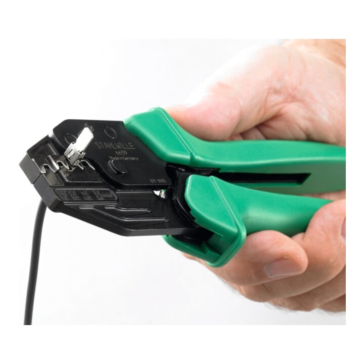 Stahlwille Aderendhülsenzange L.220mm Kopf brüniert Griffe m.Ku.Hülle  Crimp Bereich 0,25-0,5 (AWG 24-20) |  0,5-1 (AWG 20-18) |  4-6 (AWG 12-10) |  1,5-2,5 (AWG 16-14)mm²