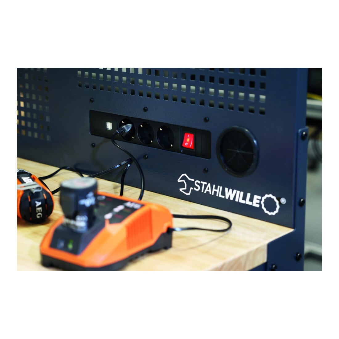 Stahlwille Höhenverstellbare Werkbank WB 630, Breite 200 cm