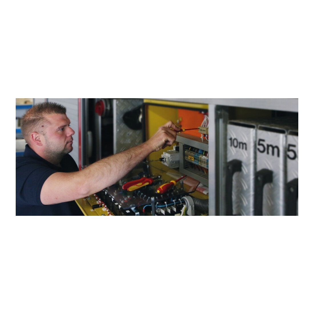 Stahlwille VDE-Seitenschneider L.140mm Kopf verchromt Griffe isoliert, Mehrkomponenten-Griffe mit Weichzonen, DIN EN 60900, isol.1000V   AC/1000 V
