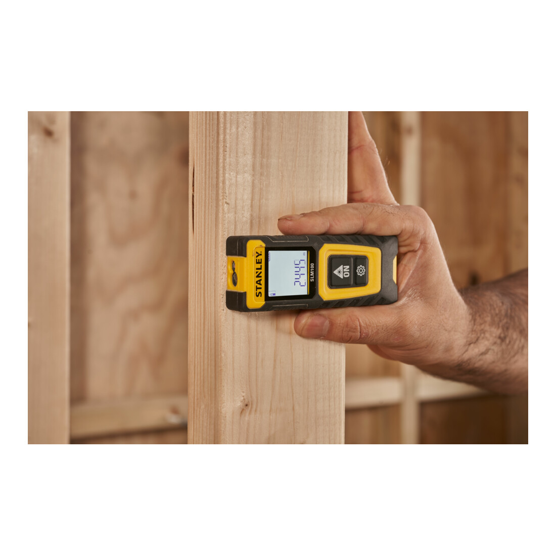 Stanley Afstandsmeter SLM100 tot 30m STHT77100-0