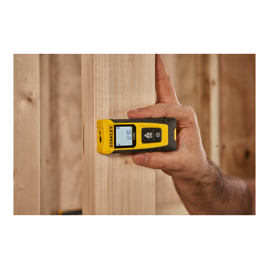 Stanley Afstandsmeter SLM65 tot 20m STHT77065-0