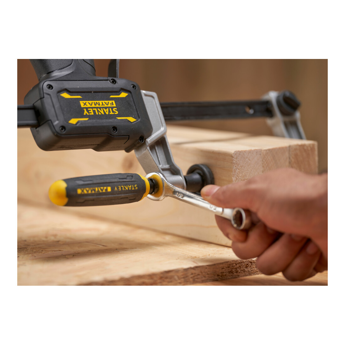 Stanley FatMax Hybrid Einhandzwinge 600mm