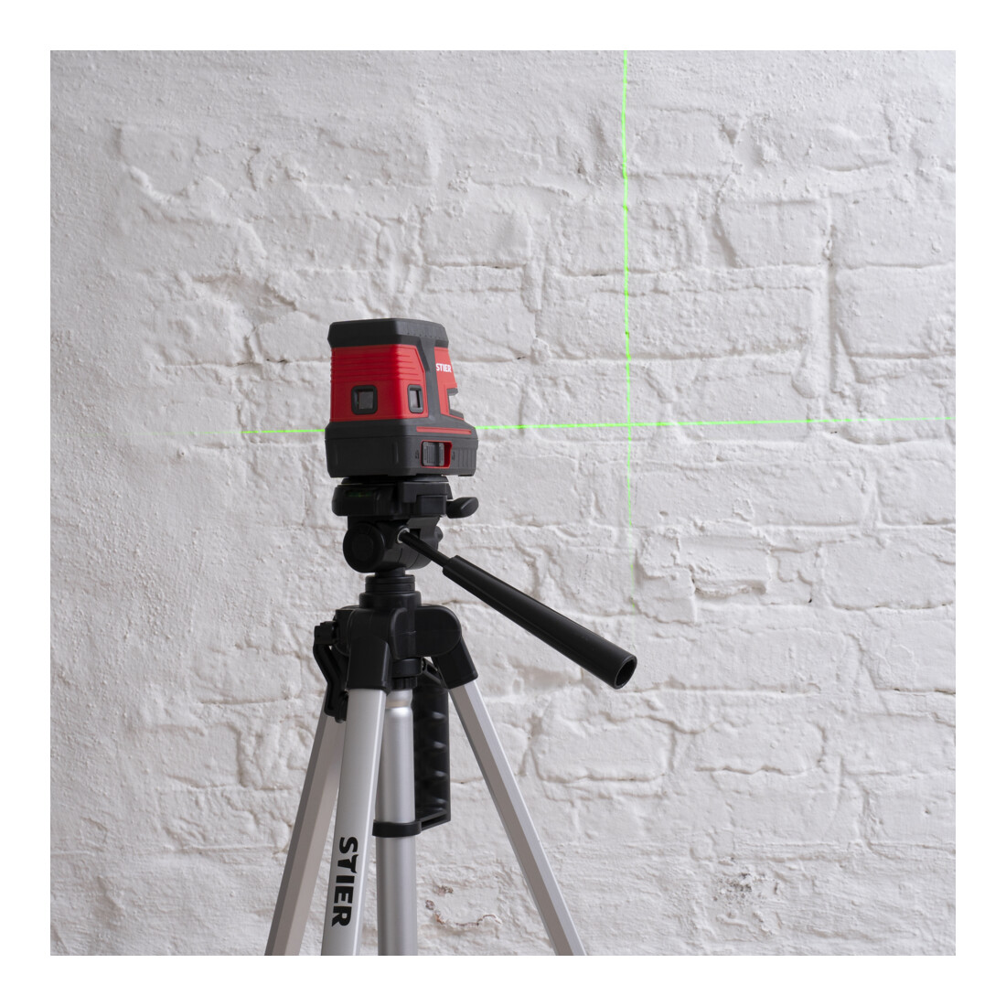 STIER Laser croix 150° x 130° avec 5 points de niveau, vert