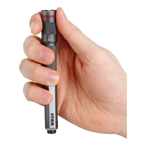 STIER led-zaklamp met zoomfunctie 120 lumen 2 x AAA
