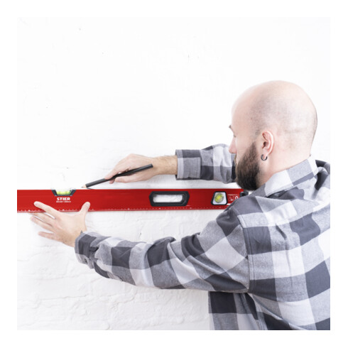 STIER Premium Wasserwaage mit Magnet und drei Libellen