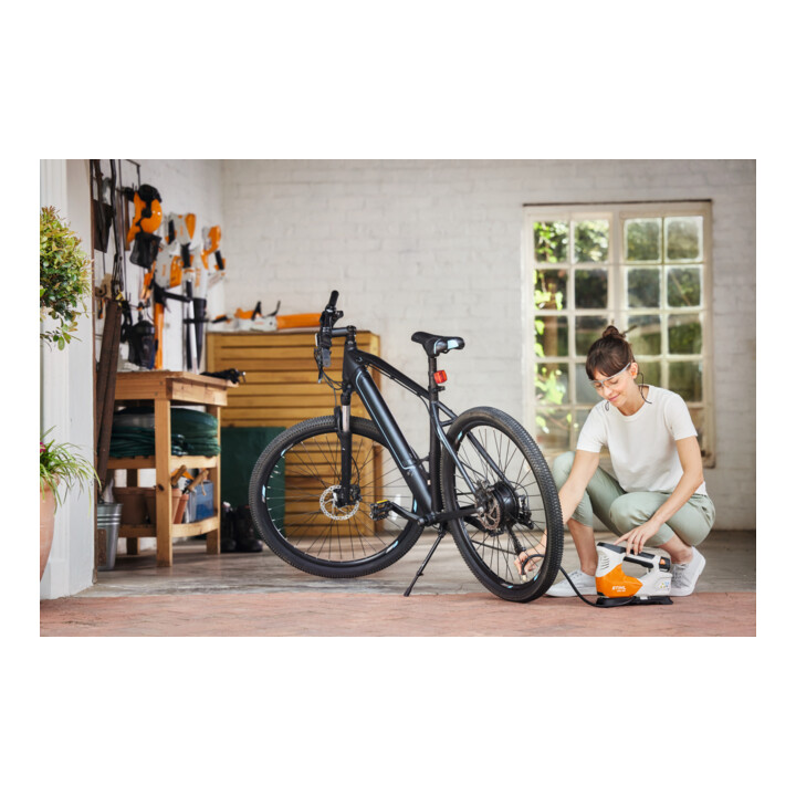 Stihl Accu-compressor KOA 20, met accu AS 2 en oplader AL 1