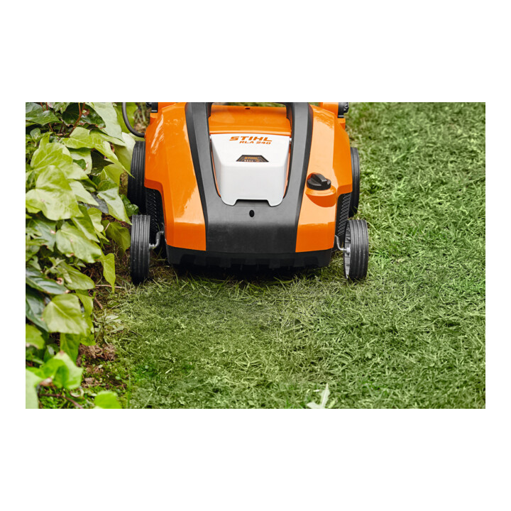 Stihl Accu-verticuteermachine RLA 240
