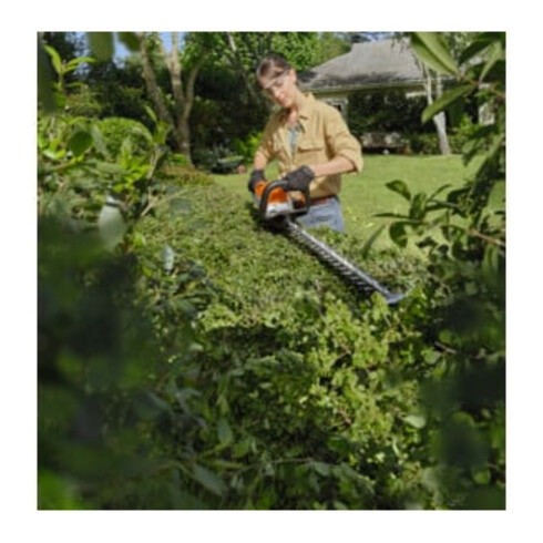 STIHL Akku-Heckenschere HSA 60, Set mit AK 10 und AL 101