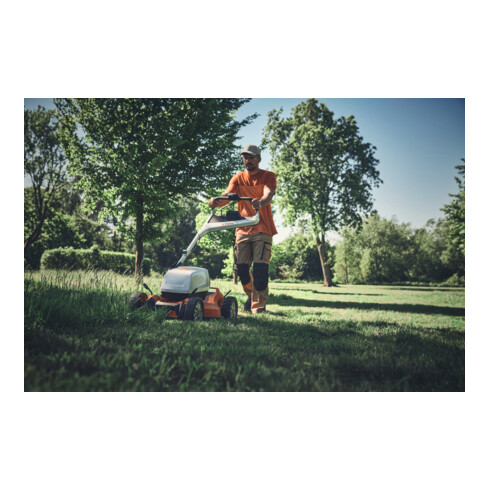 Stihl Akku-Rasenmäher RMA 7 RV