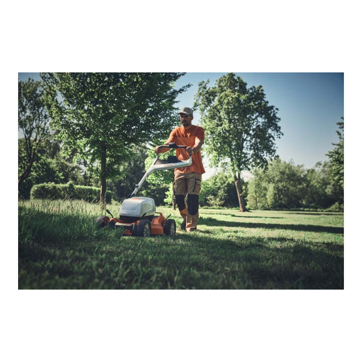 Stihl Akku-Rasenmäher RMA 7 RV