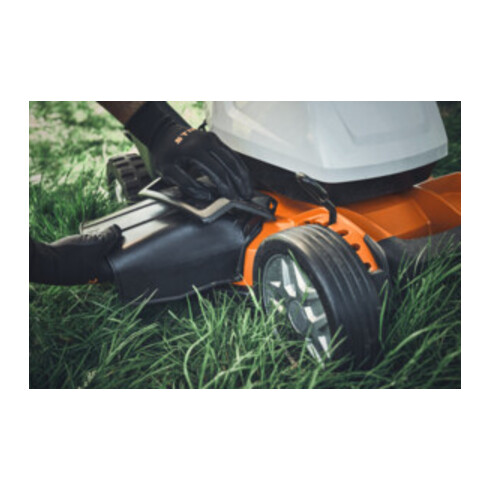 Stihl Akku-Rasenmäher RMA 7 RV