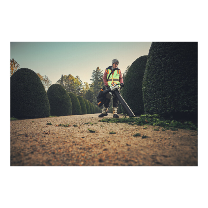 Stihl Akku-Saughäcksler SHA 140, ohne Akku und Ladegerät