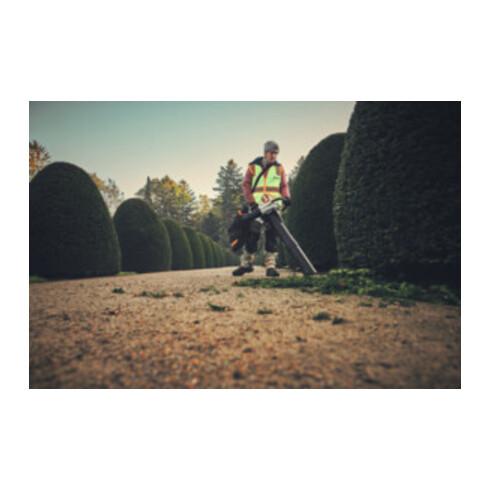 Stihl Akku-Saughäcksler SHA 140, ohne Akku und Ladegerät