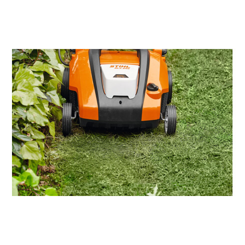 Stihl Akku-Vertikutierer RLA 240