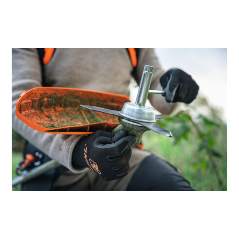 STIHL Débroussailleuse sans fil FSA 200, sans batterie ni chargeur