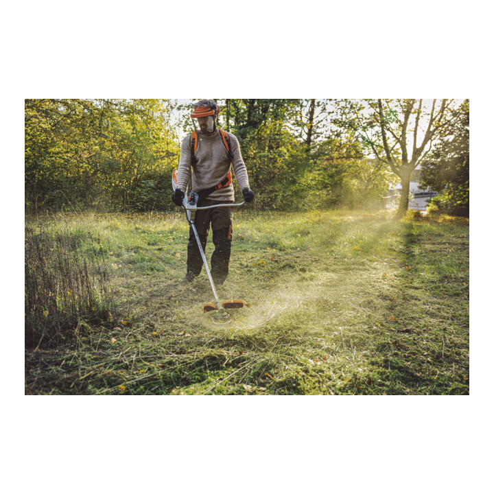 STIHL Débroussailleuse sans fil FSA 200, sans batterie ni chargeur