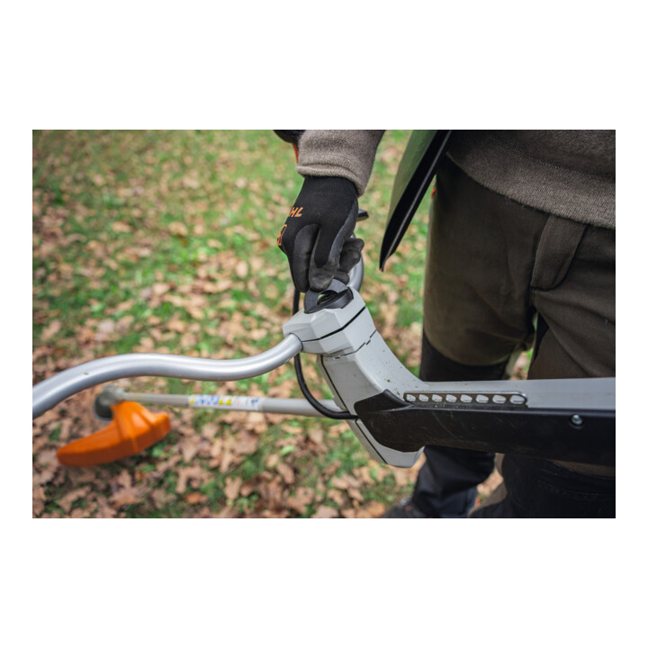 STIHL Débroussailleuse sans fil FSA 200, sans batterie ni chargeur