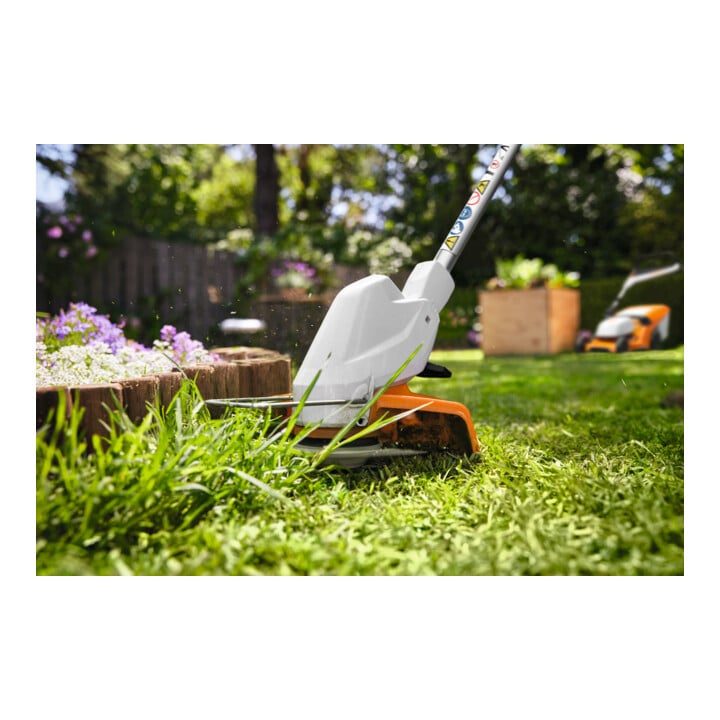 STIHL Débroussailleuse sans fil FSA 30, sans batterie ni chargeur