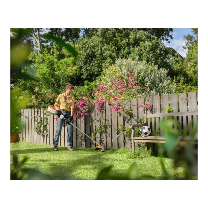 Stihl Débroussailleuse sans fil FSA 80 R, sans batterie ni chargeur