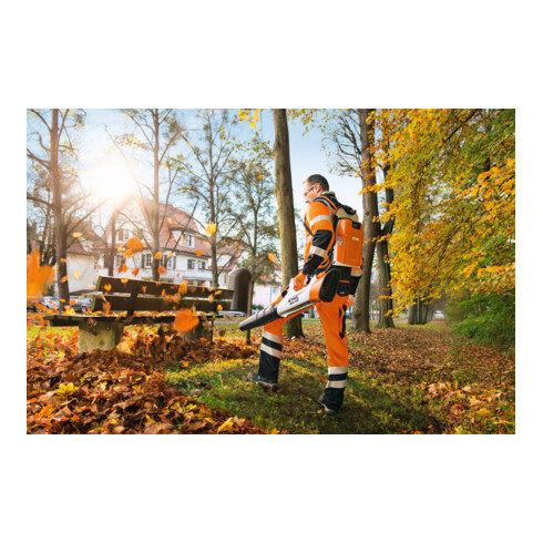 STIHL Souffleur sans fil BGA 100, sans batterie ni chargeur