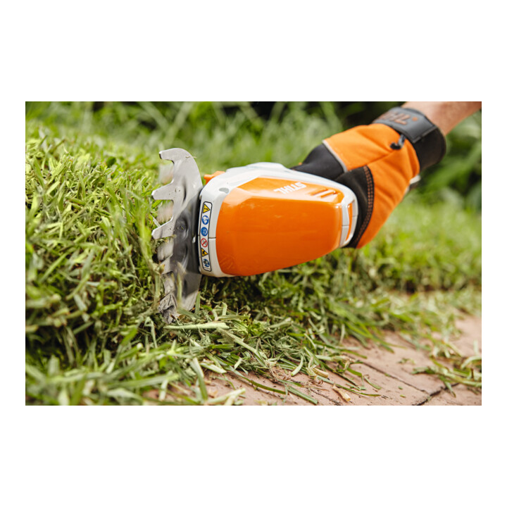 STIHL Taille-haies sans fil HSA 26, avec batterie AS 2 et chargeur AL 1