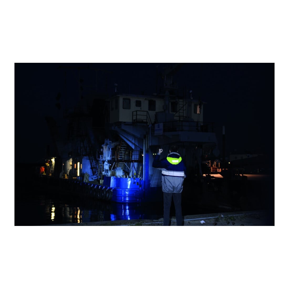 SUPRABEAM Lampe de poche Q4 400lm