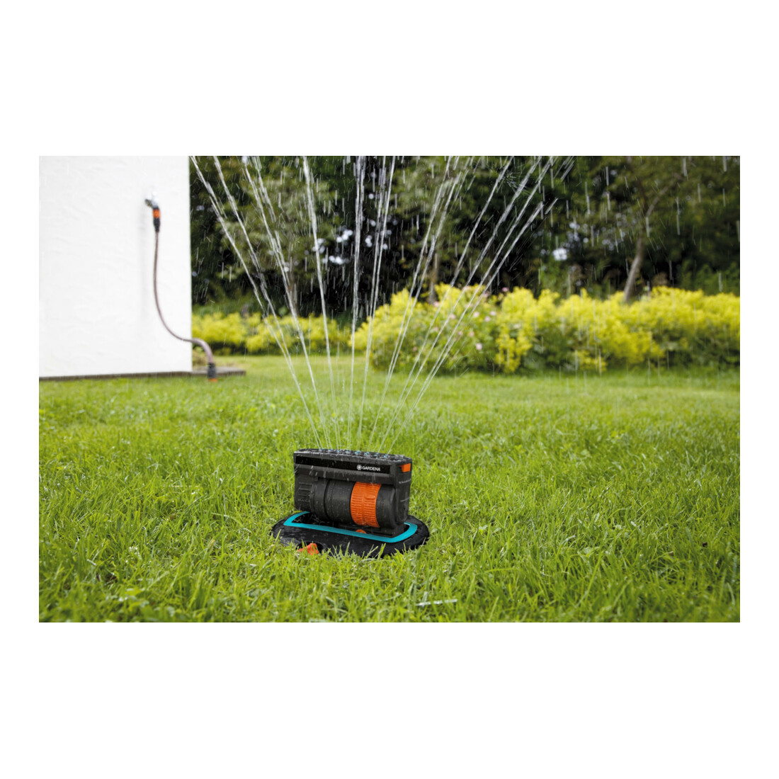 Système d'arrosage complet GARDENA avec arroseur escamotable quadrilatéral OS 140